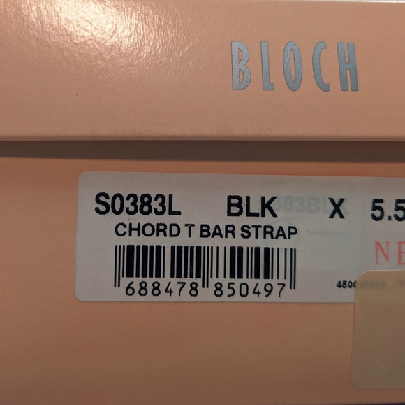 Bloch T-strap 5.5 NWT Black - Picture 4 of 7